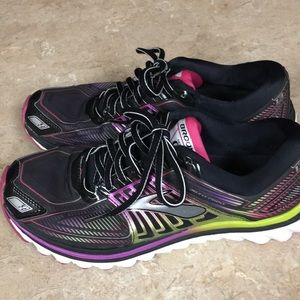 Brooks Glycerin G13 running shoes size 9.5